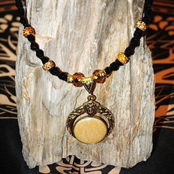 Luxurious Gold Toned Crescent Moon on a Handmade Black 22 1/4" Chain - Picture 2 of 5